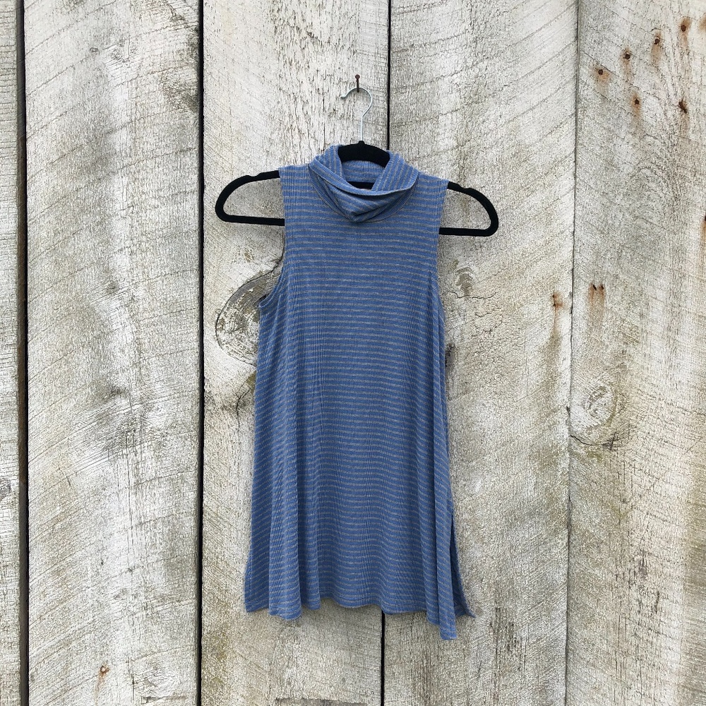 Anthropologie | Puella blue turtle neck tank top